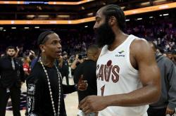 Kaiyun-关于哈登爆冷击败巴黎圣日耳曼，精彩发挥引爆全场！的信息