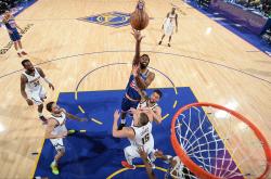 Kaiyun- 莎拉波娃在掘金比赛中持续失利，持续失利引发热议！上演精彩一战